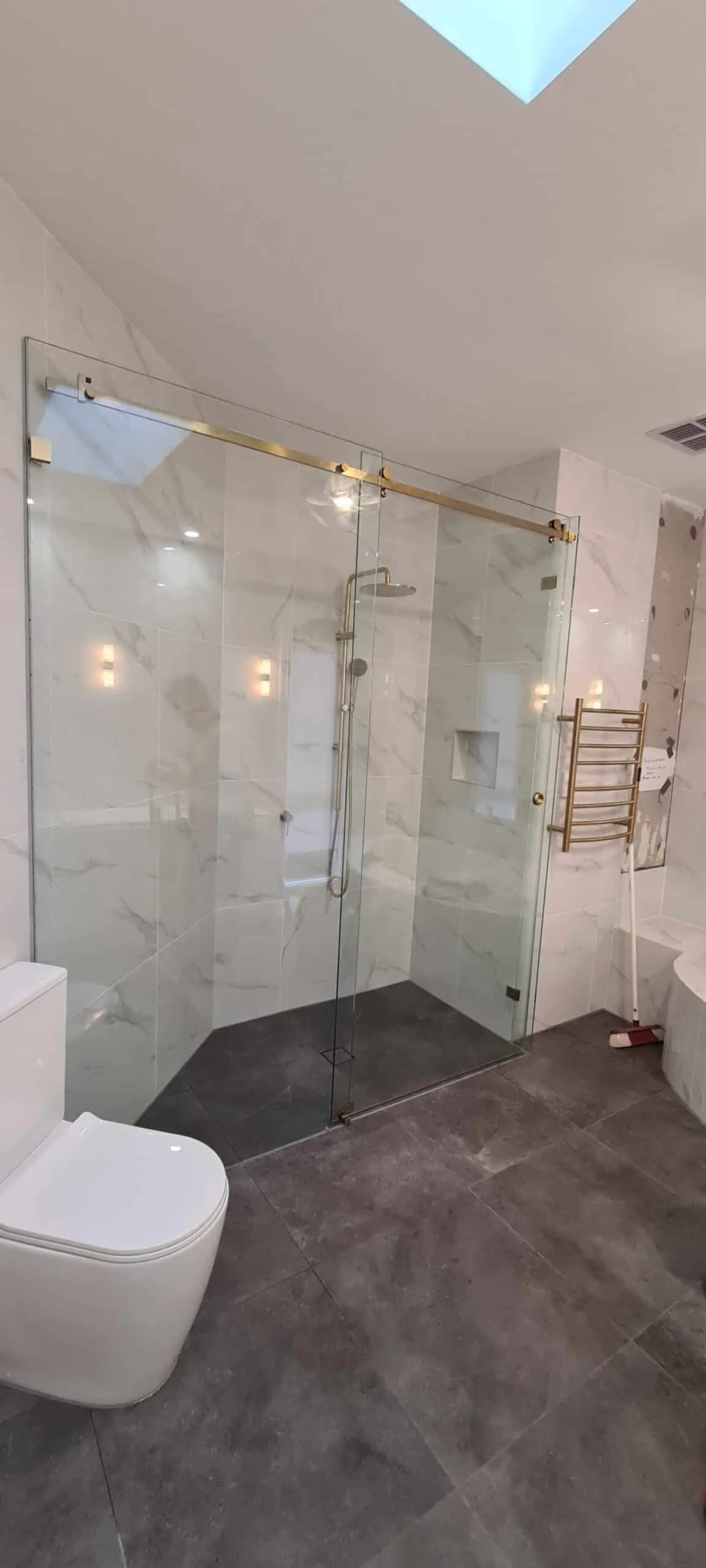 Bespoke Frameless Slider / Sliding 2 Bespoke Frameless Slider / Sliding - Image 2
