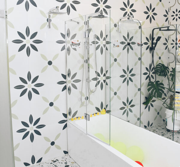 Frameless Fixed & Swing Bath Screens | Speedy Shower Screens