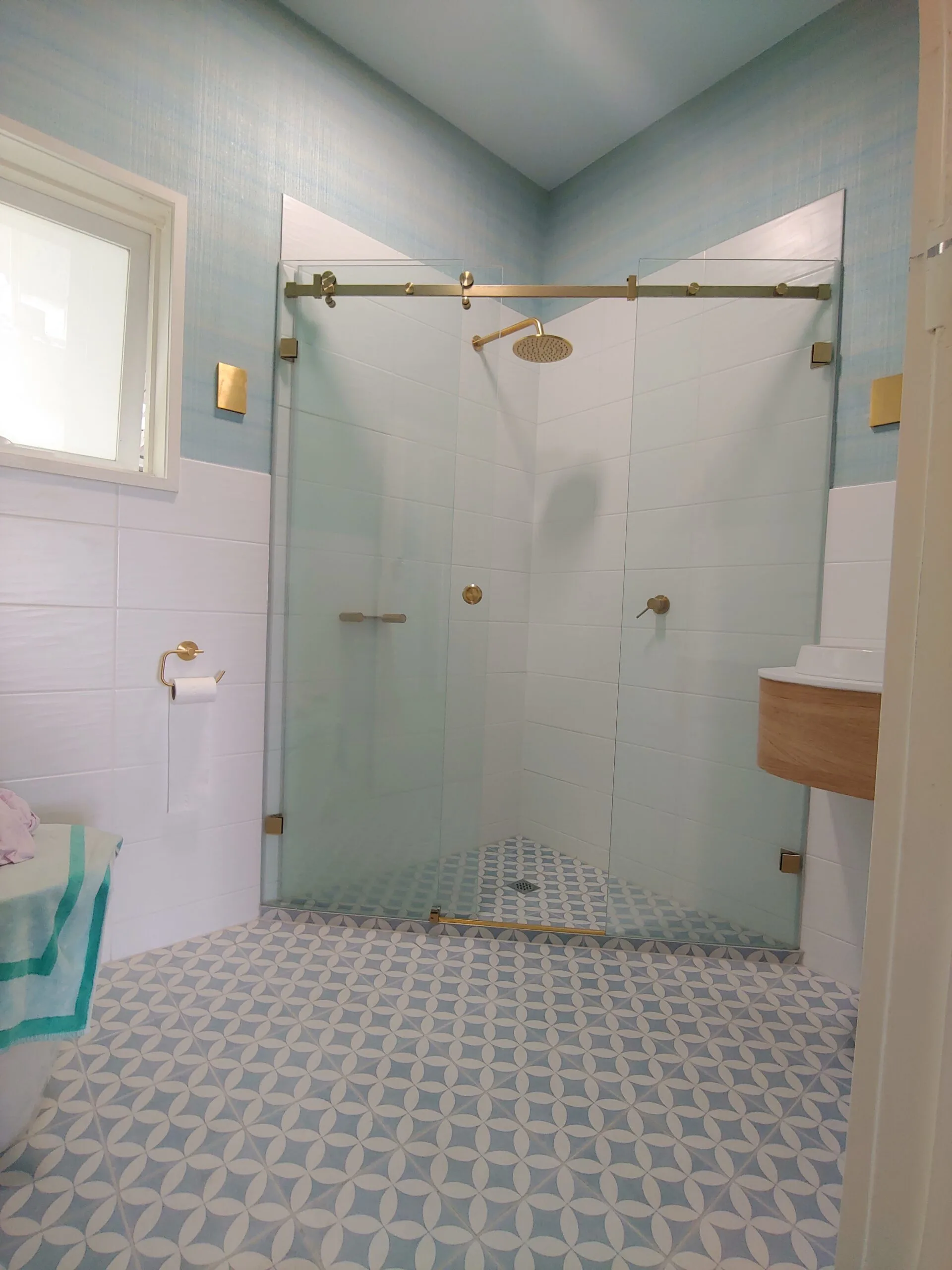 Bespoke Frameless Slider / Sliding 1 Bespoke Frameless Slider / Sliding